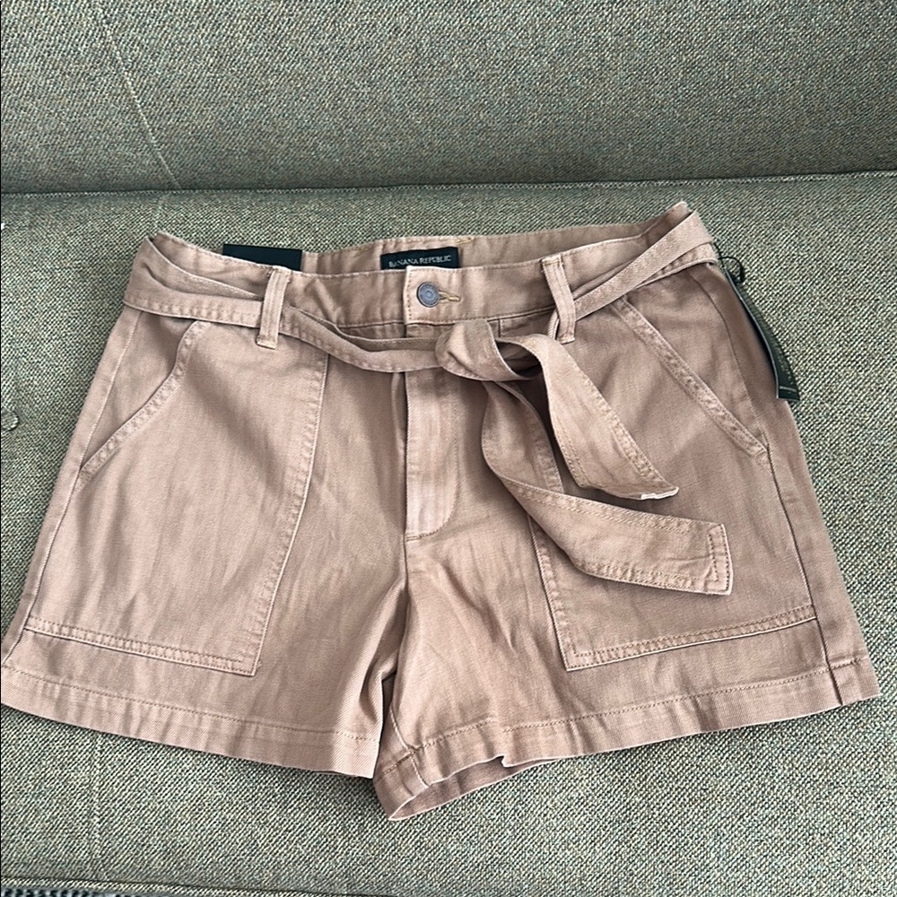 Banana Republic Brown Women's Shorts Sz 10 NWT